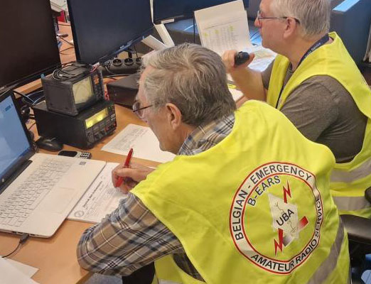 Radioamateurs ondersteunen comminicatie bij noodsituaties en rampen