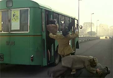 Het begin van een nieuwe werkdag voor Fantozzi